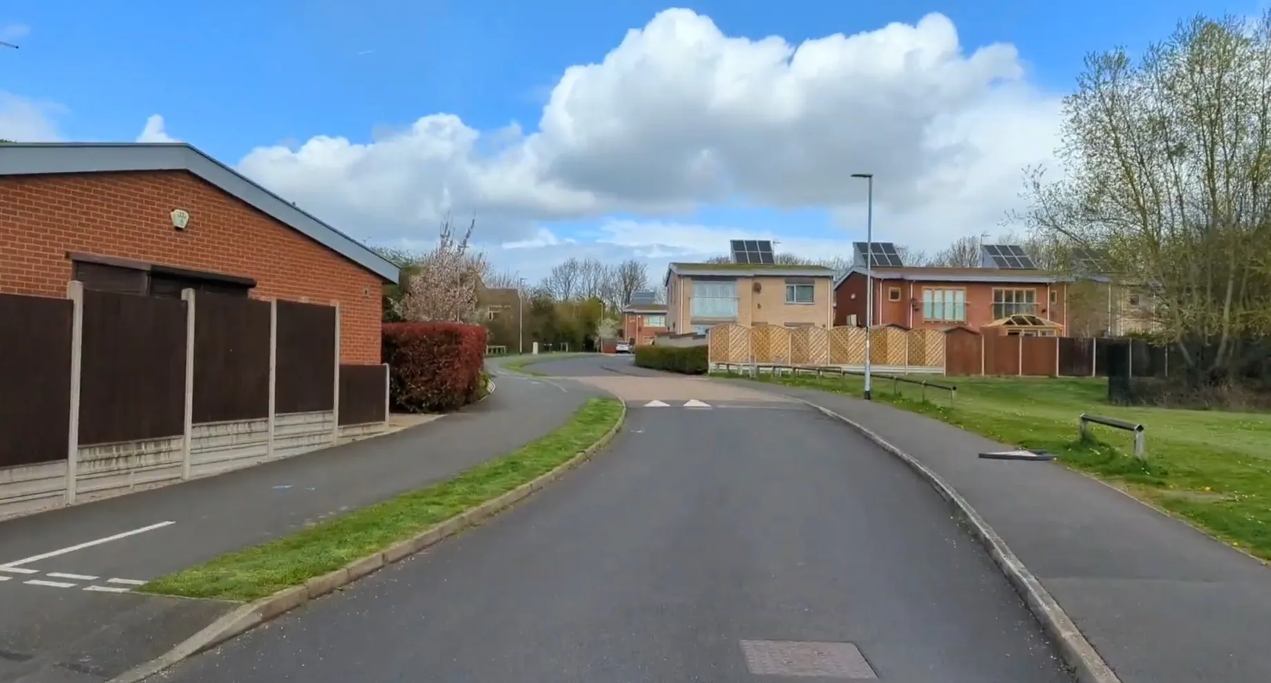 Gimbal Insta360 Flow ổn định khung hình với góc rộng 